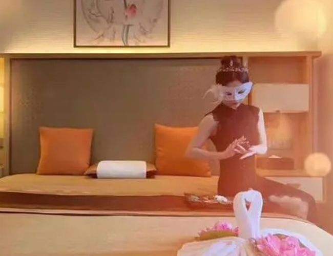 我在深圳坪山体验了下高端男士按摩spa会馆，私人会所花样超多